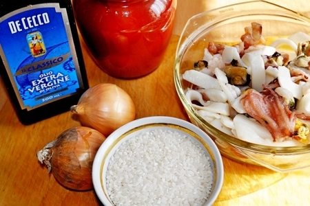 Томатный суп с рисом и морепродуктами: шаг 1