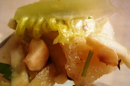 Сочный салат из груши с фундуком и сельдереем.: шаг 8