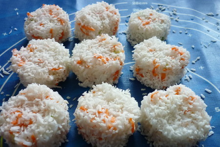 Рисово-овощное печенье с кокосовой стружкой под соусом: шаг 5