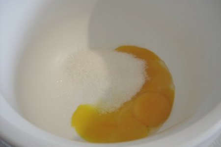 Апельсиновое тирамису в шоколадном яйце: шаг 2