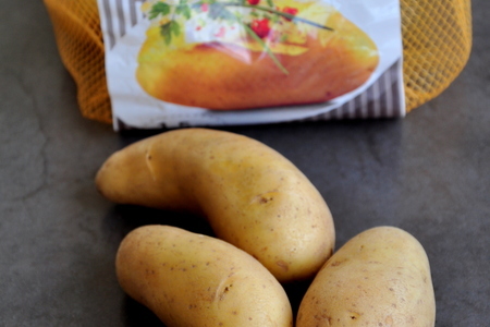 Молодой картофель запеченный с копчеными ребрышками: шаг 1