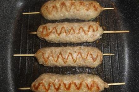 Люля- кебаб  с творожено - сырной начинкой и ”улитками” из баклажан.: шаг 6