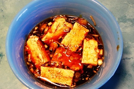 Жаренный тофу под карамельным соусом.: шаг 3