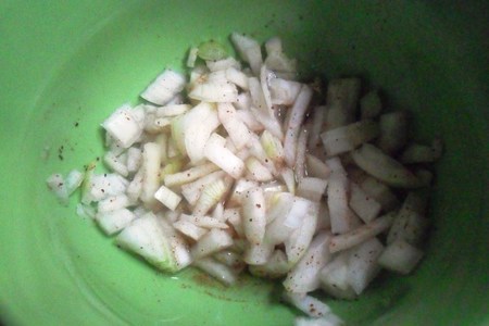 Рисовый салат с огурцами и сладкой кукурузой : шаг 2