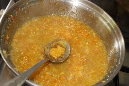 Утиная грудка с апельсиновым джемом, соусом карри и  карамелизированым фруктами.: шаг 5