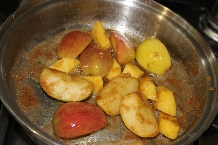 Утиная грудка с апельсиновым джемом, соусом карри и  карамелизированым фруктами.: шаг 7