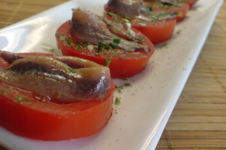 Редис /помидоры с анчоусами,как холодная закуска: шаг 3