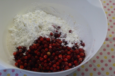 Crowberry and blueberry crumb bars (брусничное и черничное печенье с крошкой): шаг 6