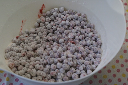 Crowberry and blueberry crumb bars (брусничное и черничное печенье с крошкой): шаг 7