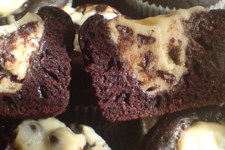 Шоколадные кексы с  творожным сыром и шоколадными каплями: шаг 9