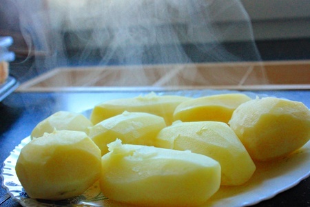 Картофельные мини киши с козьим сыром и чипсами из бекона: шаг 3