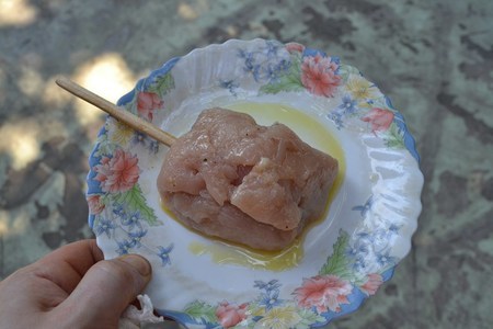 "эскимо" из курицы с грибами и пармезаном, с рататуем и овощной сальсой.: шаг 6