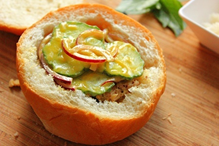 Средиземноморский сэндвич с тунцом: шаг 10