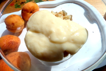 Десерт с абрикосами и яичным кремом: шаг 7