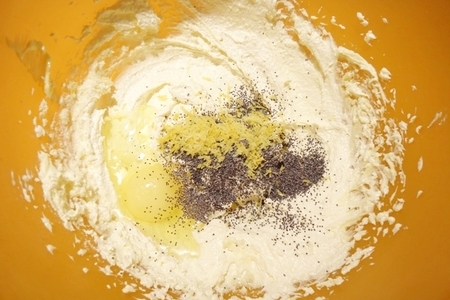 Лимонно-маковое печенье с прослойкой из сливочного сыра: шаг 3