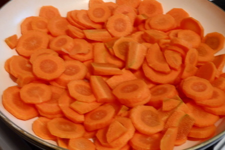 Морковно-сырный суп с подберёзовиками: шаг 1