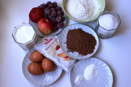 Шоколадная шарлотка с ванильным кремом: шаг 1