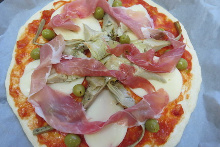 Пицца «вкус италии» с артишоками, оливками и ветчиной: шаг 6