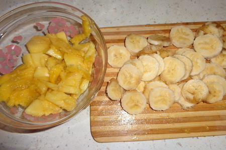 Нежный пирог с бананом и манго: шаг 4