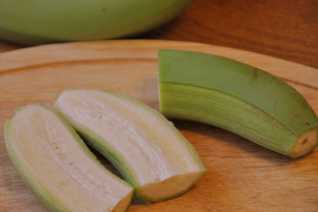 Маринованные зеленые бананы: шаг 1