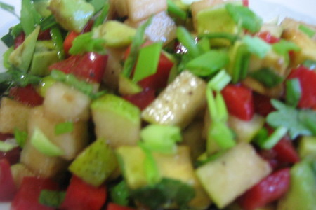 Салат с авокадо и овощами под соусом винегрет: шаг 3