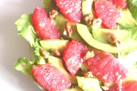 Салат с авокадо,грецким орехом и грейпфрутом: шаг 3