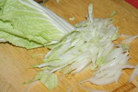Овощной салат с черносливом и ореховым соусом: шаг 1
