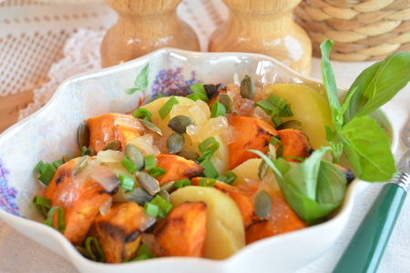 Теплый картофельный салат с бататом и зеленым луком: шаг 8