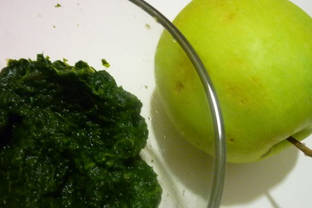 Смузи из шпината и зеленого яблока: шаг 1