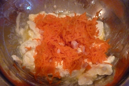 Утренние морковно-творожные котлеты : шаг 1