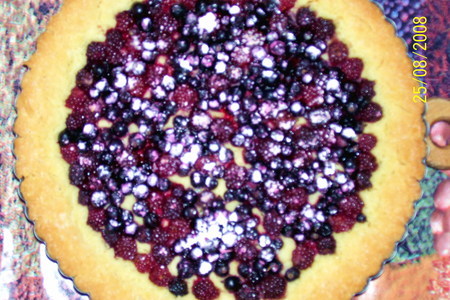 Пирог с садовыми ягодами и безе: шаг 4