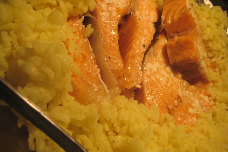 Форель под белым соусом с рисом карри.: шаг 6