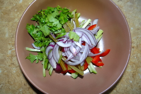 Азиатский салат с овощами и утиными желудками: шаг 3