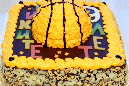 Баскетбольный торт ко дню рождения ребенка (без мастики): шаг 7