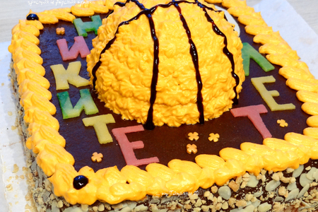 Баскетбольный торт ко дню рождения ребенка (без мастики): шаг 8