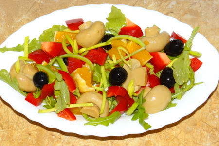 Салат овощной с грибами и апельсинами: шаг 3