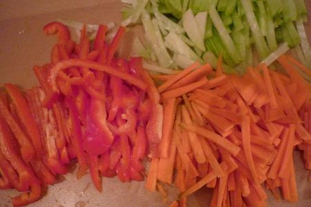 Овощной салат с сердечками индейки терияки: шаг 3