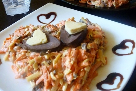 Салат с морковью "сердешный": шаг 6