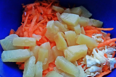 Лёгкий салат в хрустящих корзиночках: шаг 6