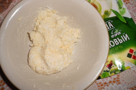 Сырная закуска "еловые шишки": шаг 2