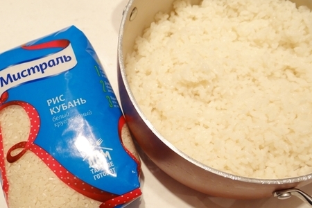 Рисовая запеканка в хлебной «короне»: шаг 1