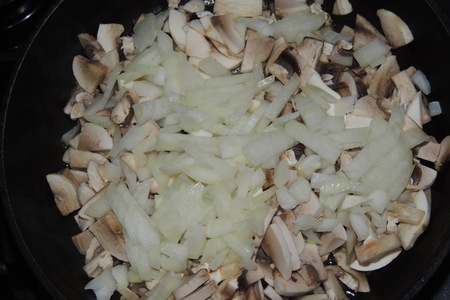 Мясной рулет с рисом и грибами.: шаг 6