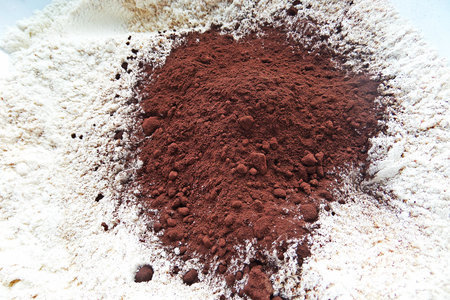 Шоколадно-гречневые кексы с зефирным верхом: шаг 4