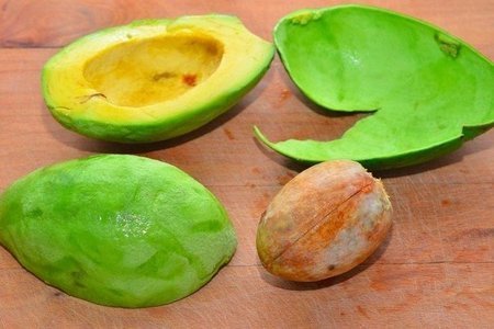 Паштет из авокадо: шаг 1