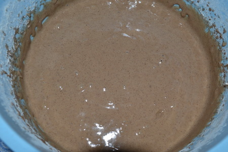 Шоколадный торт «опавшие листья» со сметанно-смородиновым кремом: шаг 2
