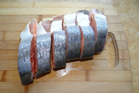 Пряная лосось, запеченная под сулугуни за 30 минут: шаг 1