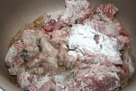 Пенне ригате с мясным соусом с грибами "аля бефстроганов" : шаг 4