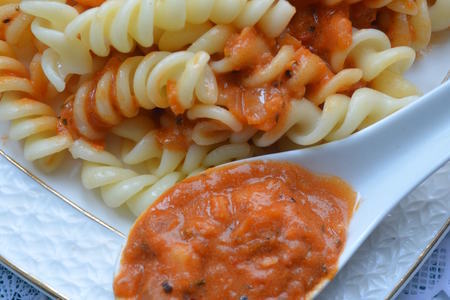 Паста с креветками в томатном соусе: шаг 7