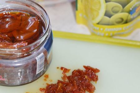 Котлеты из форели с оливками и вялеными томатами в духовке.: шаг 2