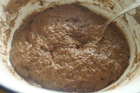 Шоколадный постный кекс на кипятке с сахарной корочкой: шаг 3